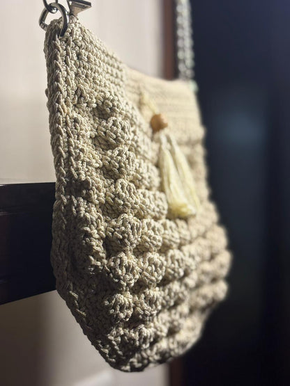 The Oatmeal Pebble Purse