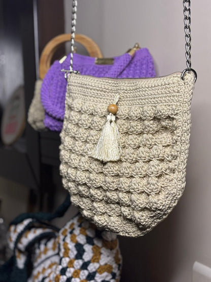 The Oatmeal Pebble Purse